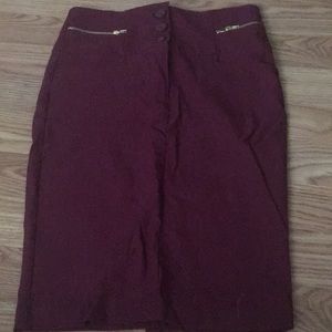 Elegant size S skirt.?